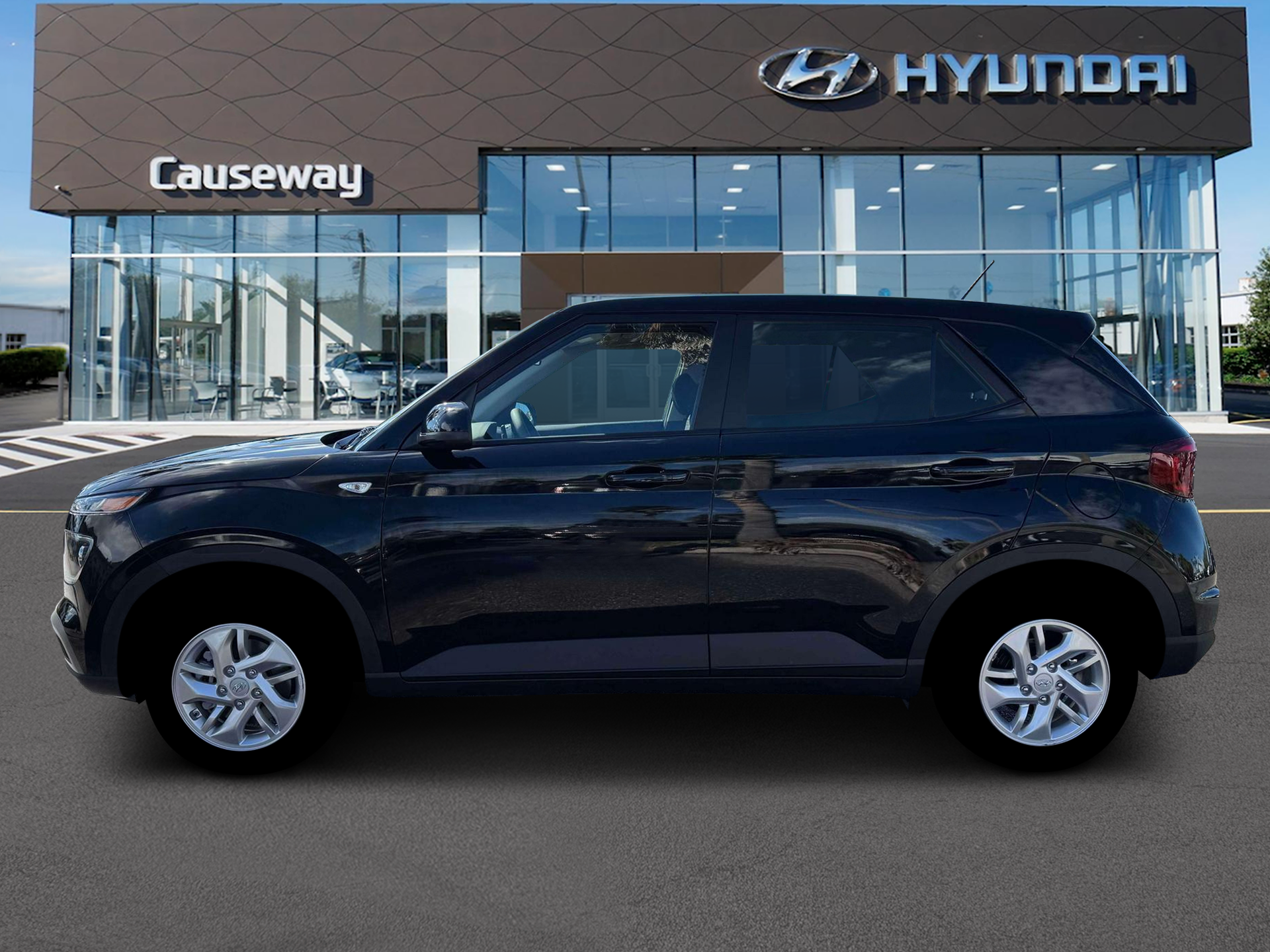 New 2026 Black Hyundai SE image 3