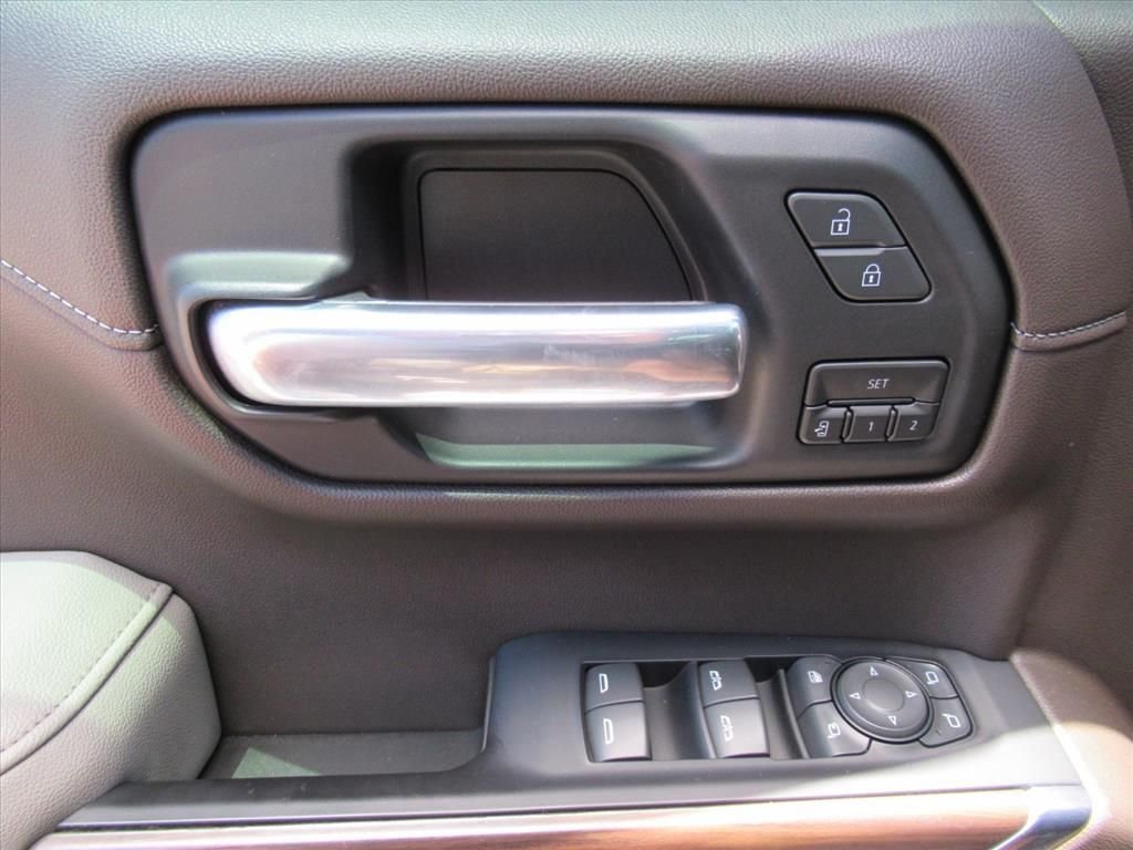 Used 2019 Gray GMC SLT image 19