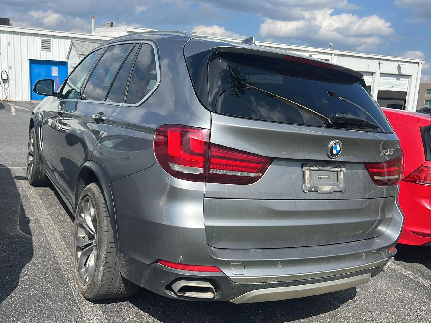 Used 2018 Space Gray Metallic BMW xDrive35i image 2