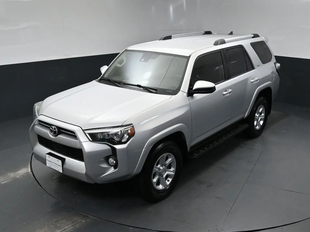 Used 2020 Silver Toyota SR5 image 38