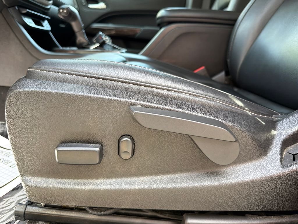 Used 2019 Quicksilver Metallic GMC SLT image 11