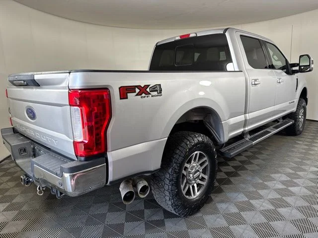 Used 2017 Silver Ford Lariat image 3