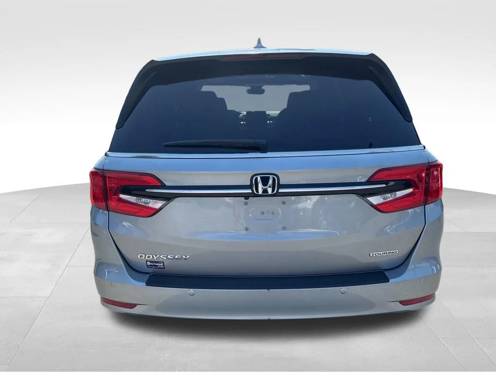 Used 2023 Gray Honda Touring image 4