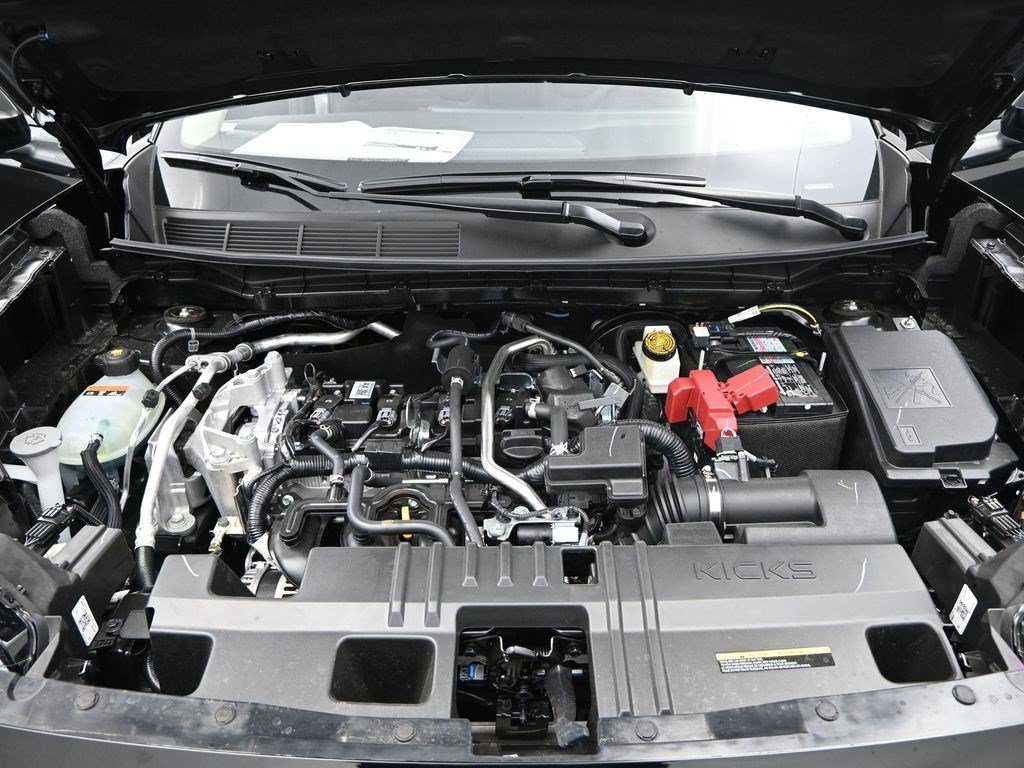Certified Used 2026 Super Black Nissan SR image 16