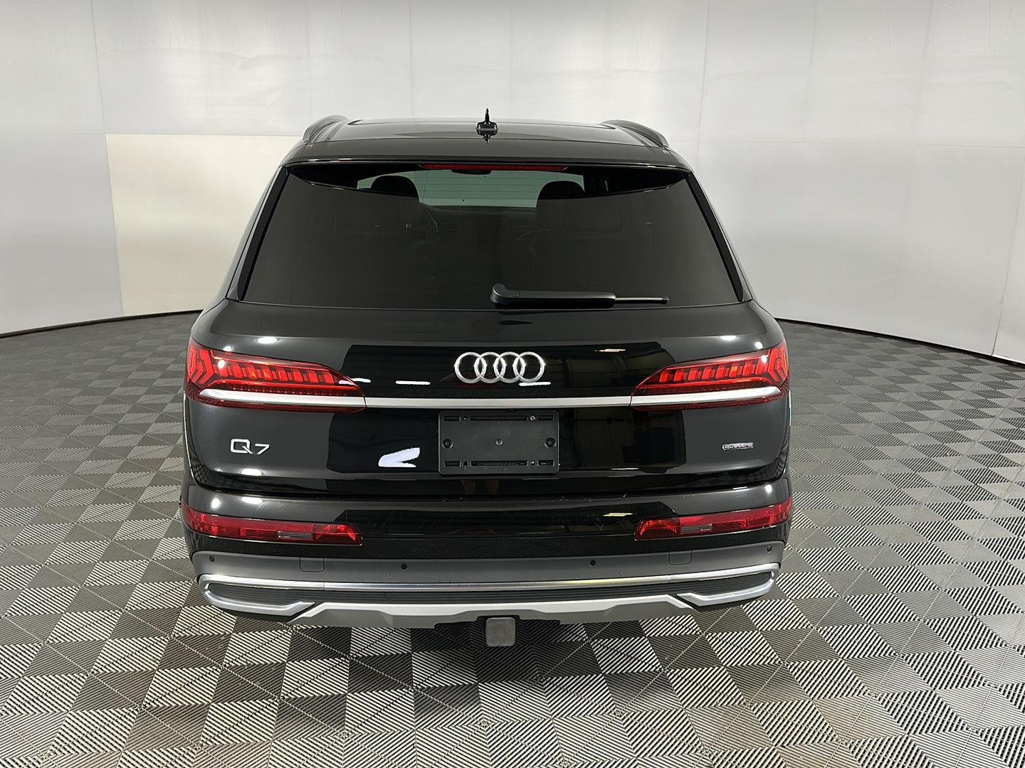 Used 2024 Mythos Black Metallic Audi Prestige image 9