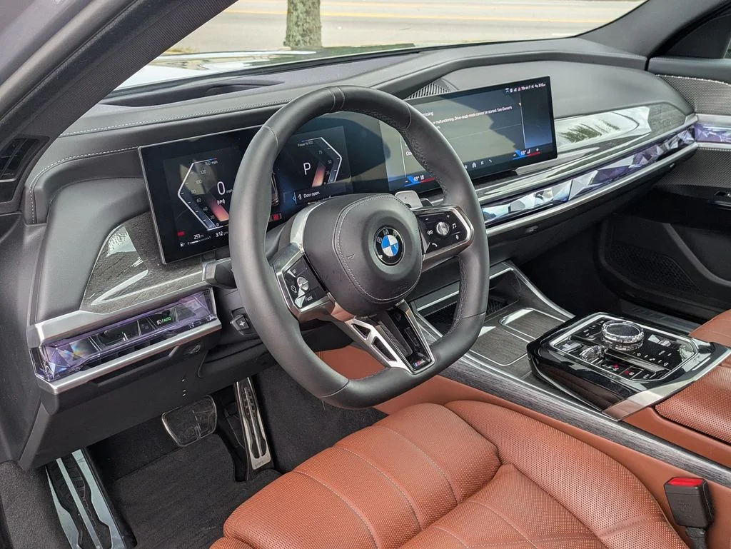 Used 2023 Gray BMW 740i image 27