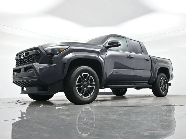 Used 2025 Underground Toyota SR5 image 24
