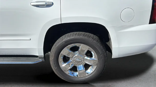Used 2018 White Chevrolet Premier image 40