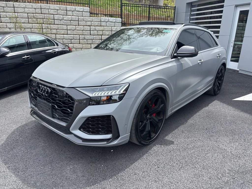 2024 Audi RS Q8 -'s photo