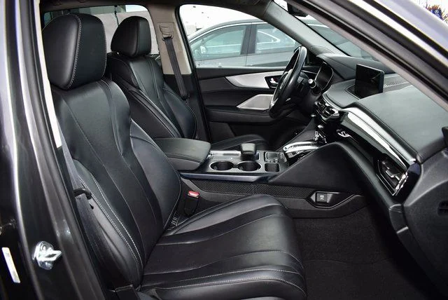 Used 2024 Liquid Carbon Metallic Acura Technology image 13