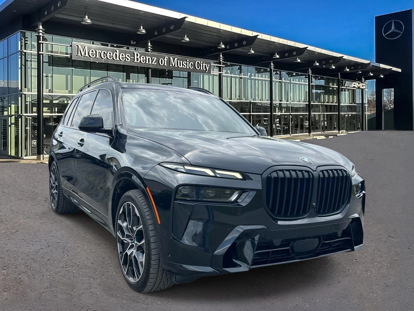 2023 BMW X7