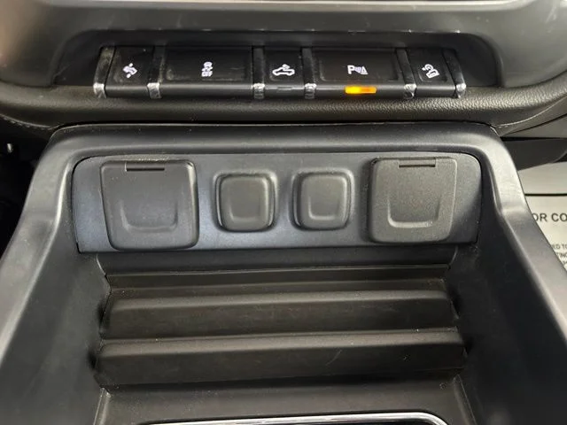 Used 2016 White Chevrolet LTZ image 16