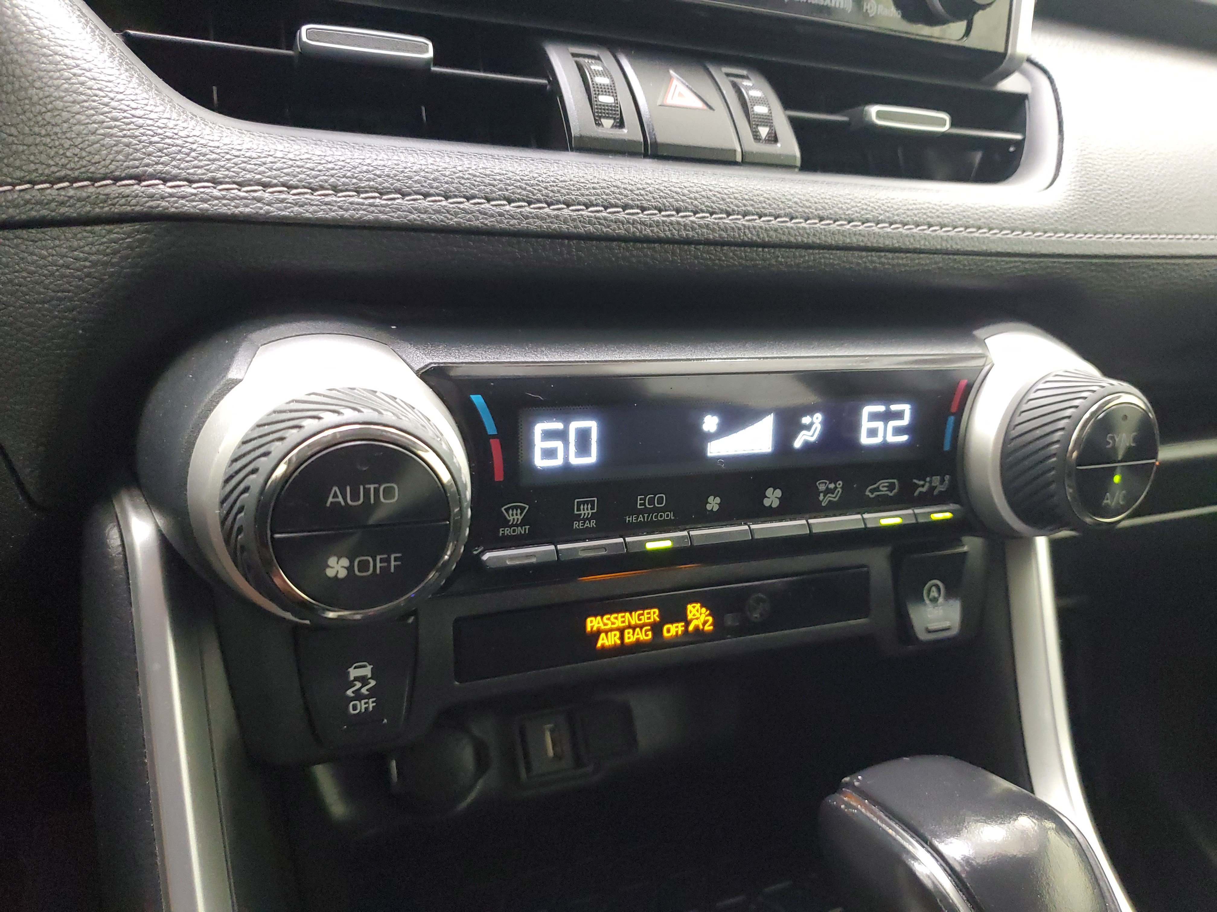 Certified Used 2020 Super White Toyota XLE Premium image 32