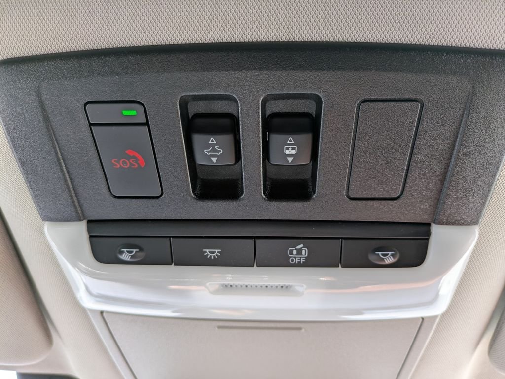 Used 2024 Black Nissan Platinum image 37