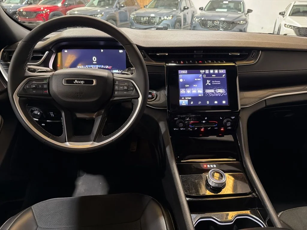 Used 2023 White Jeep Altitude X image 28