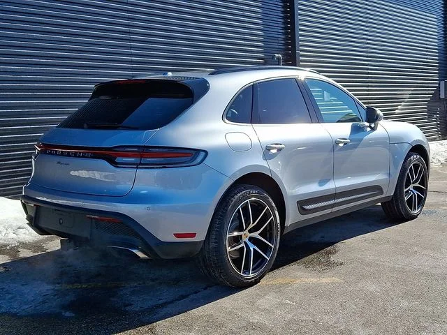 2025 Porsche Macan - Photo 7