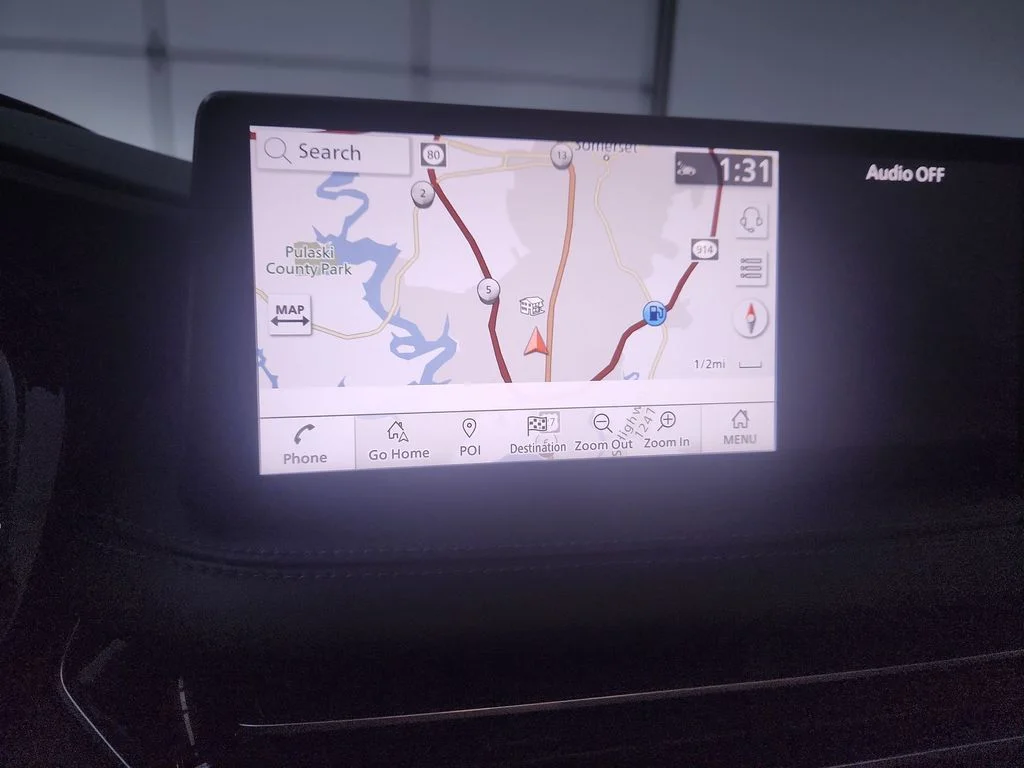 Used 2024 Red INFINITI LUXE image 18