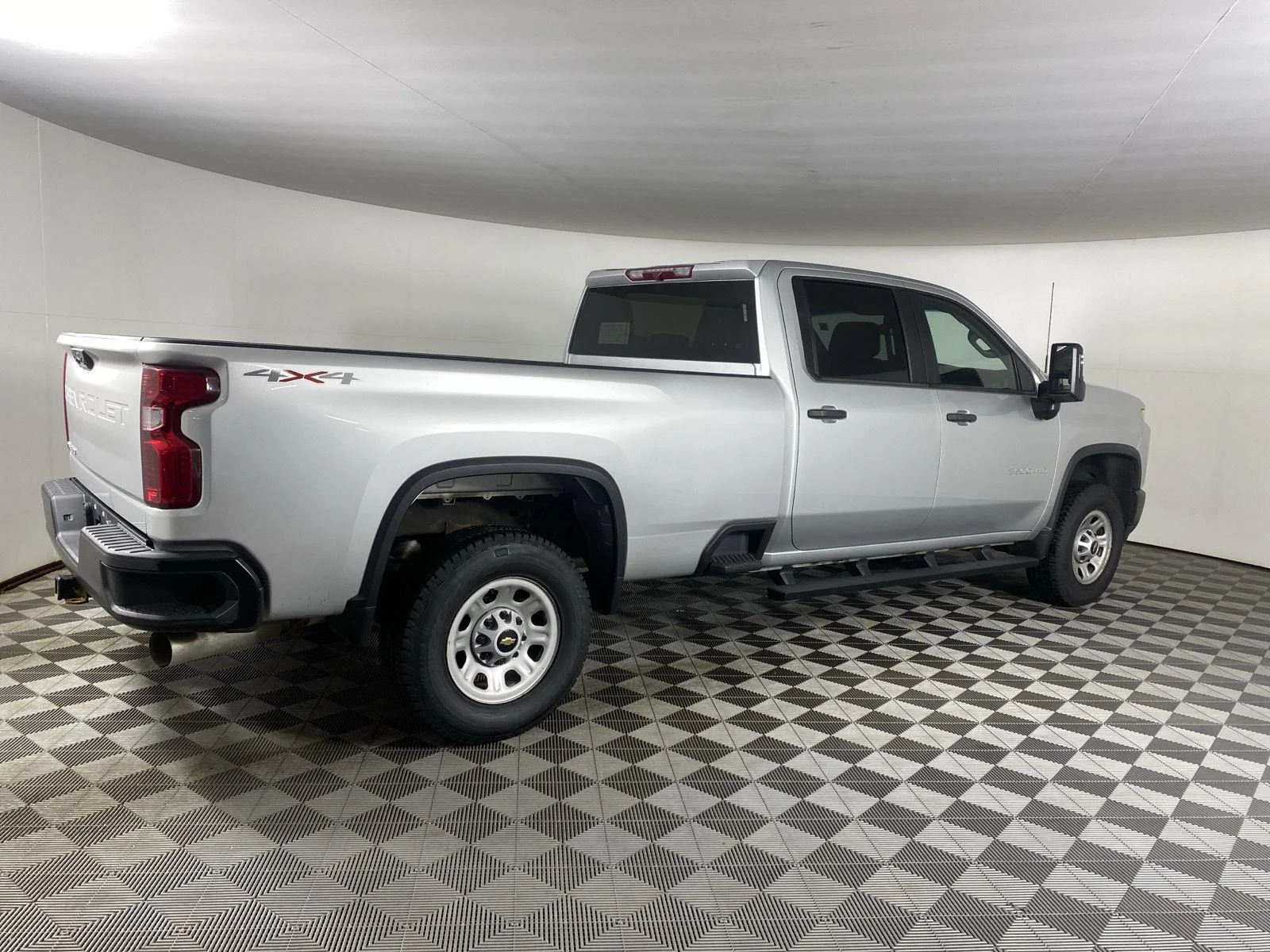 Used 2022 Silver Ice Metallic Chevrolet WT image 7