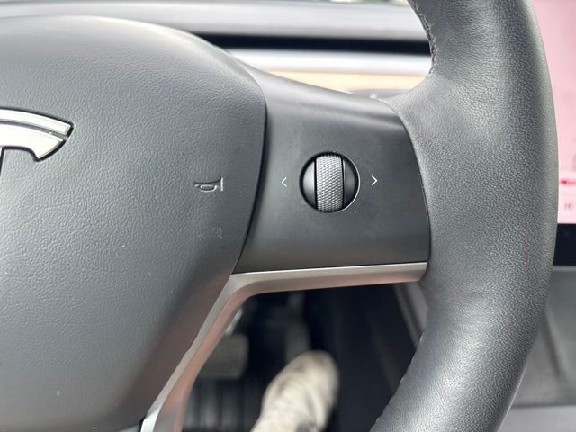 Used 2023 White Tesla Long Range image 19
