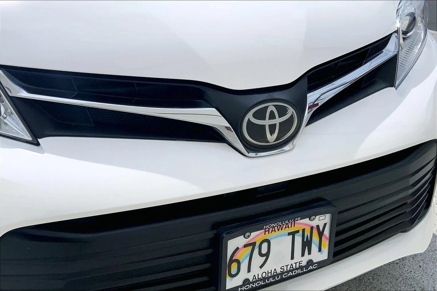 Used 2020 Whi/white Toyota LE Auto Access Seat image 33