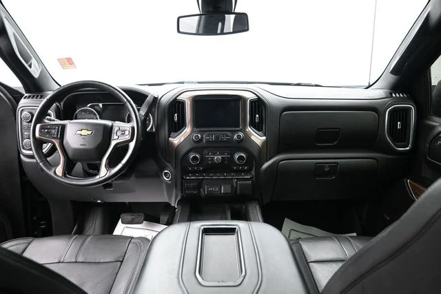 Used 2020 Black Chevrolet High Country image 33
