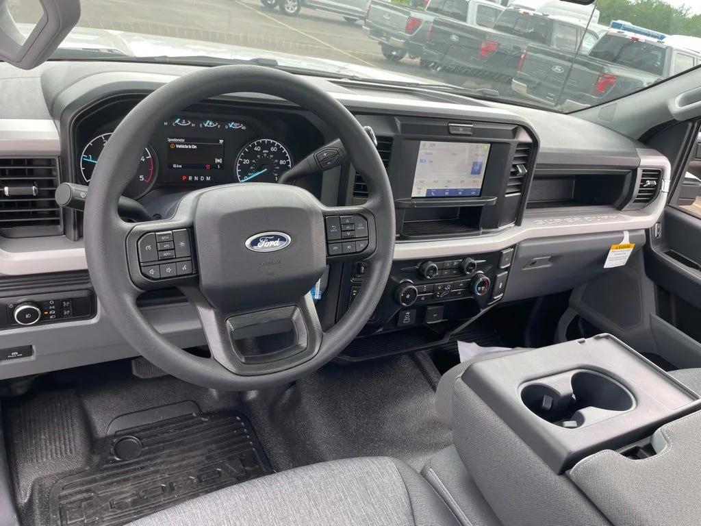 New 2026 Oxford White Ford F-600® XL image 14