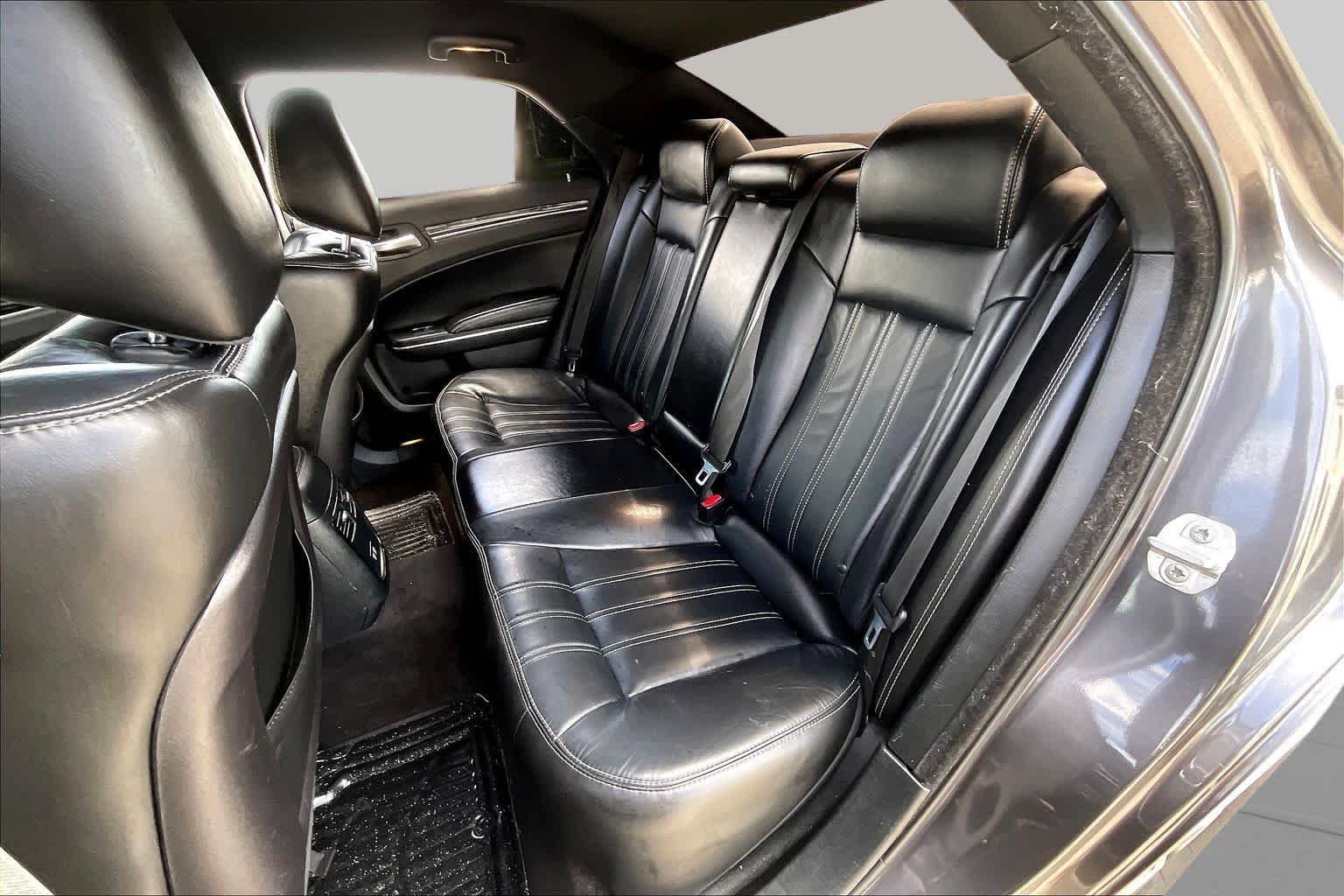 Used 2017 Granite Crystal Metallic Clearcoat Chrysler 300S image 19