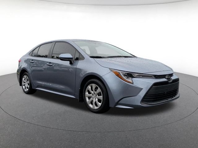 Certified Used 2025  Toyota LE image 8