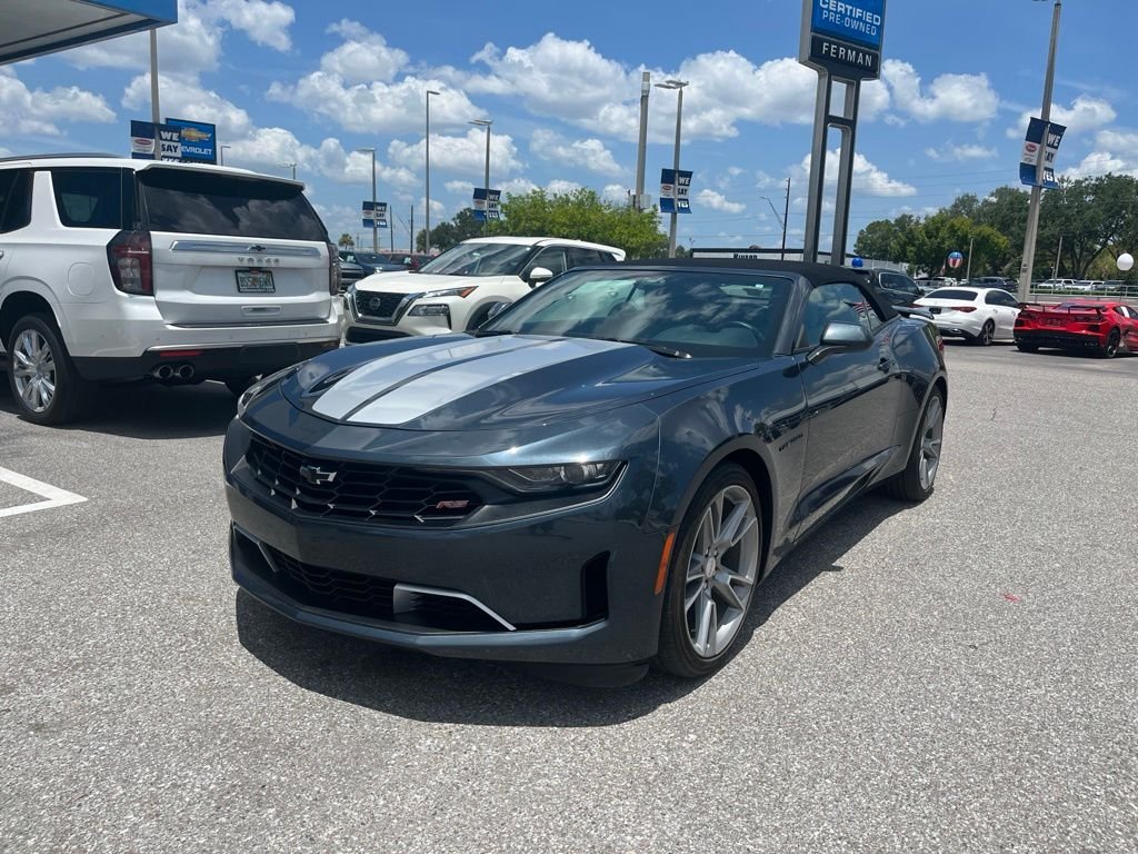 Used 2022 Gray Chevrolet 1LT image 1