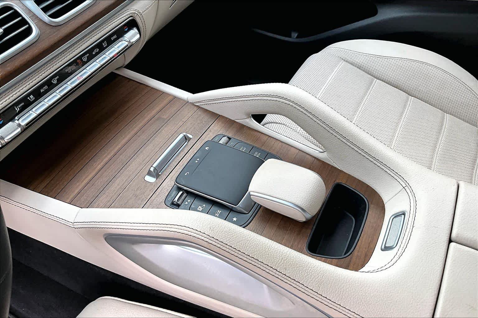 Used 2024 MANUFAKTUR Diamond White Metallic Mercedes-Benz GLE 350 image 17
