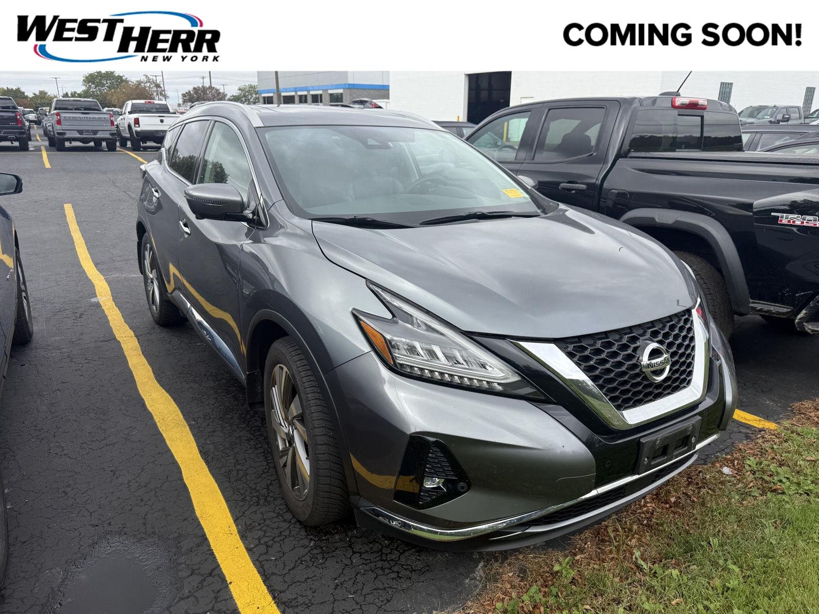 Used 2020 Gun Metallic Nissan SL image 1