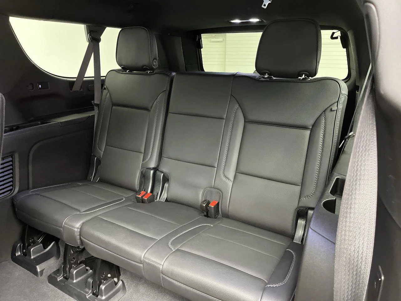 2023 GMC Yukon XL Denali - Photo 16