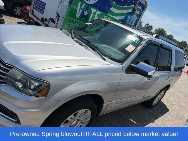 Used 2016 Silver Lincoln Select image 4