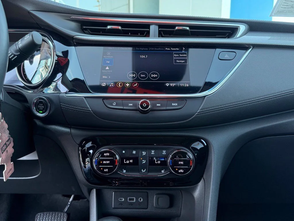 Used 2022 CINNABAR METALLIC Buick Select image 25