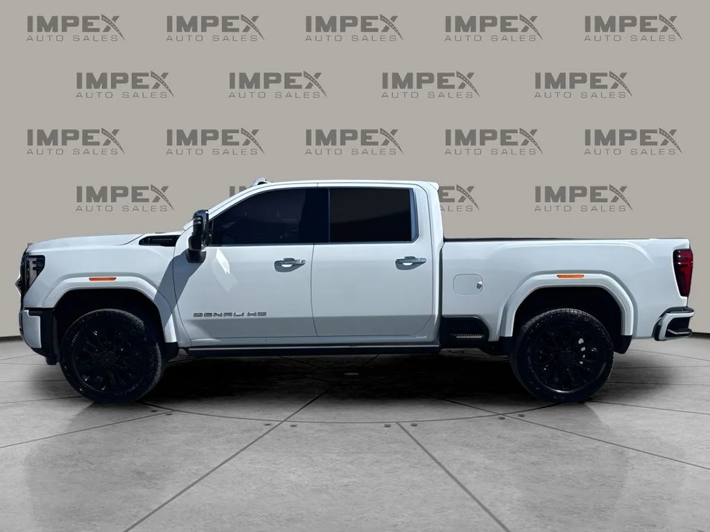 Used 2026 White GMC Denali Ultimate image 2