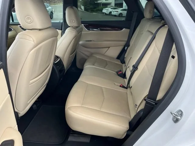 Used 2019 Crystal White Tricoat Cadillac Premium Luxury AWD image 15