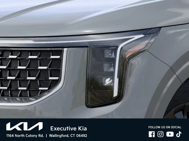 New 2027 Silver Kia  image 10