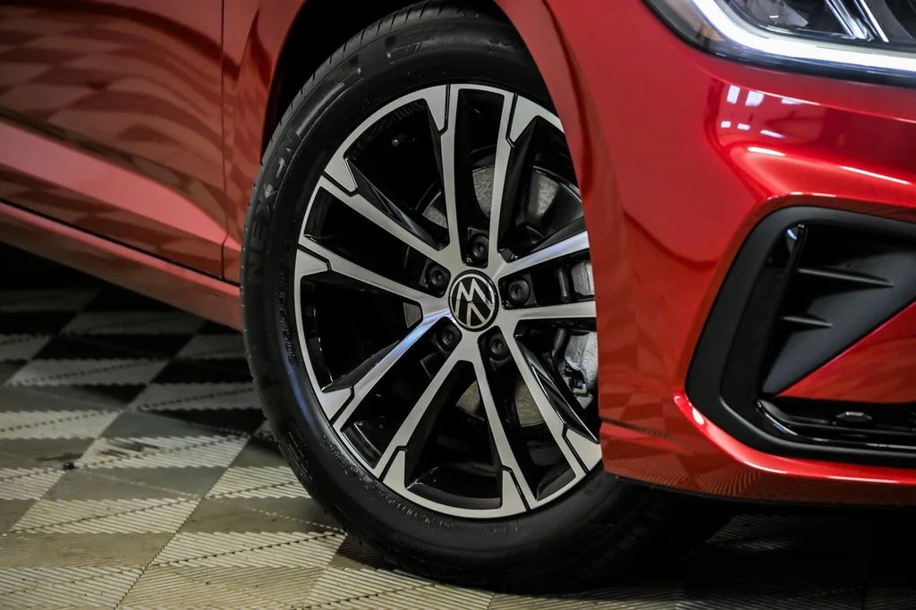 New 2026 Red Volkswagen 1.5T Sport image 3