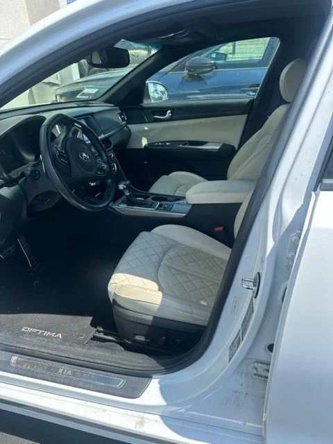 Used 2017 Snow White Pearl Kia SXL image 3