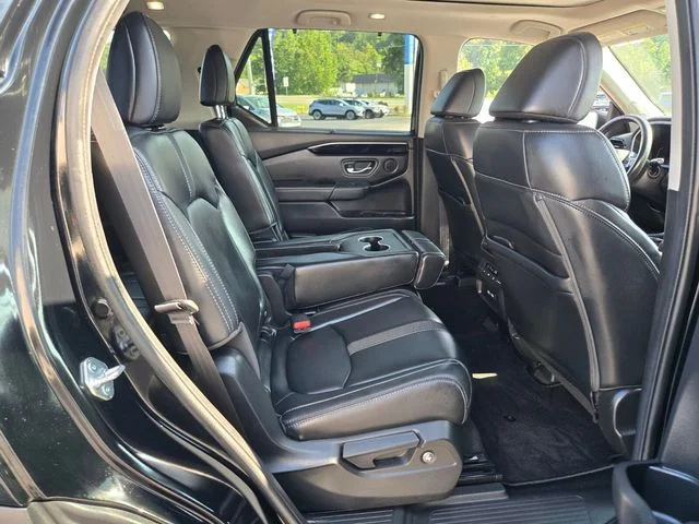 Used 2023 Black Honda Touring image 21