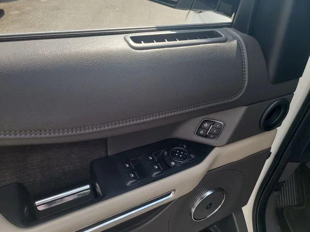 Used 2021 White Ford Limited image 19
