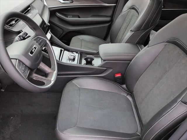 New 2026 Velvet Red Pearl-Coat Exterior Paint Jeep Altitude image 10