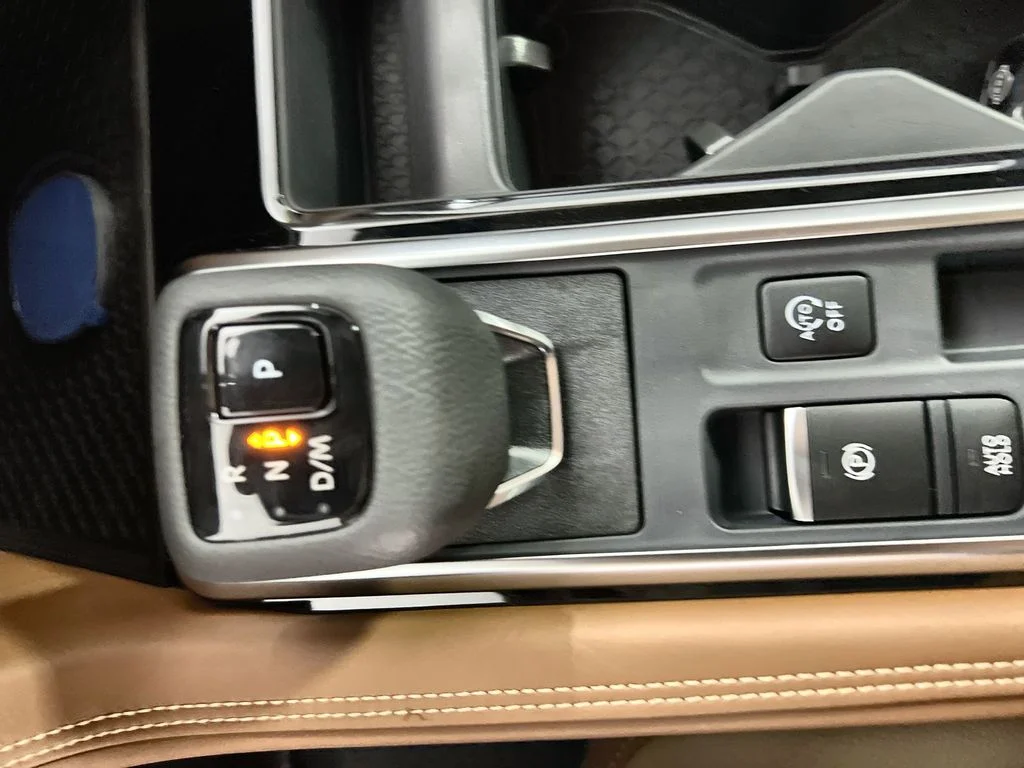 New 2026 Everest White Pearl TriCoat / Super Black Two-tone Nissan Platinum image 21
