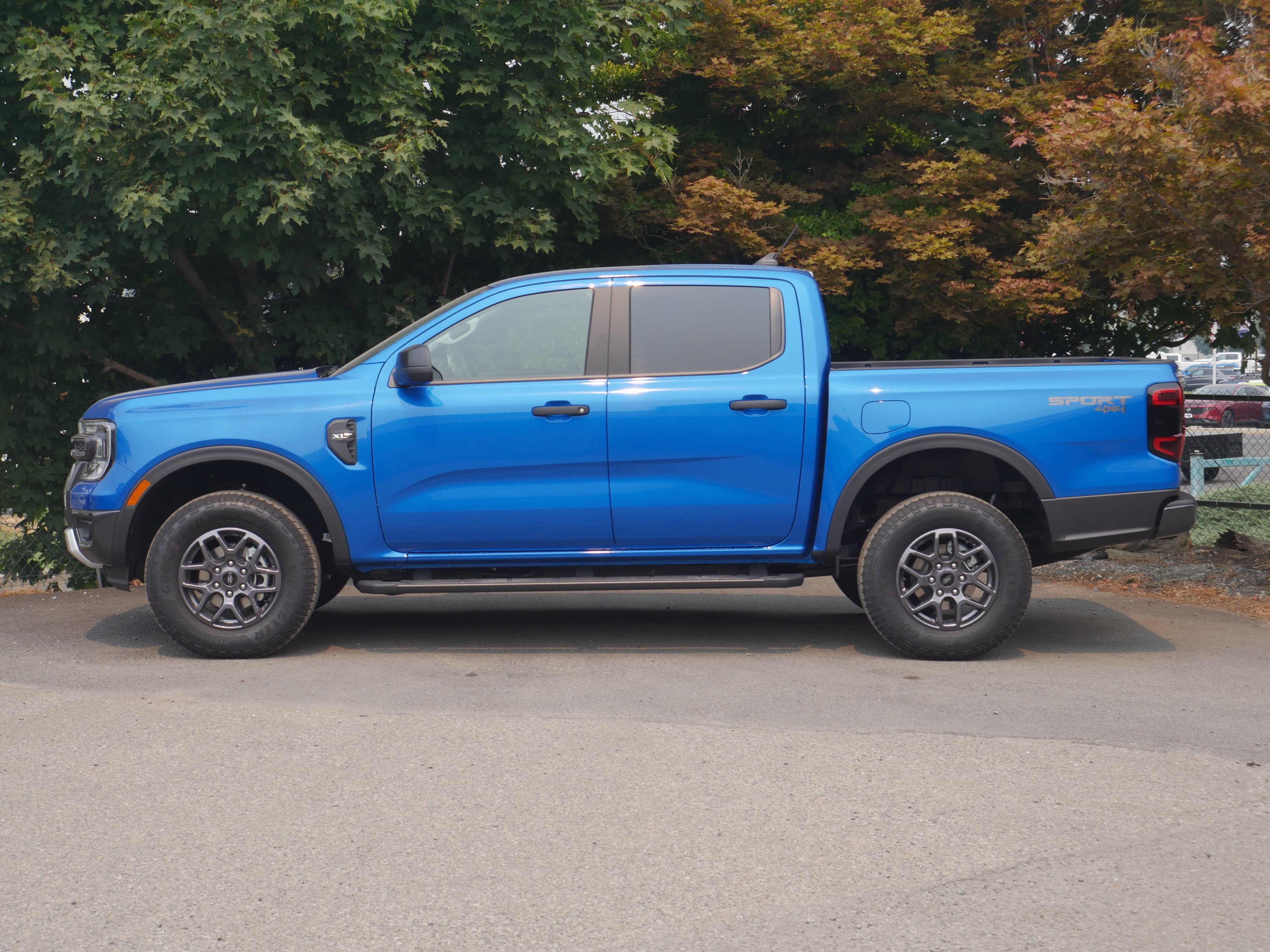 New 2026 Velocity Blue Metallic Ford XLT image 14