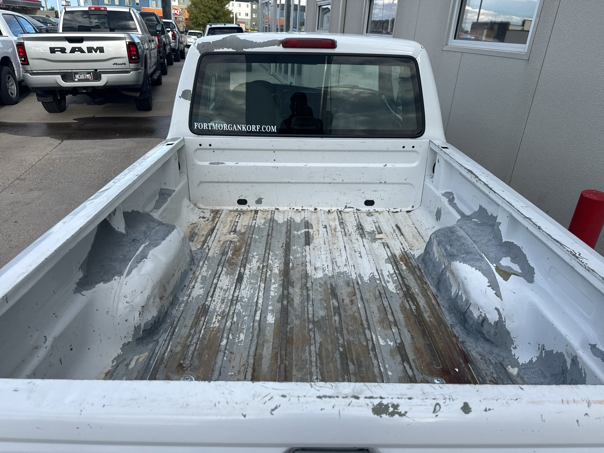 Used 2001 Oxford White Clearcoat Ford Edge image 6