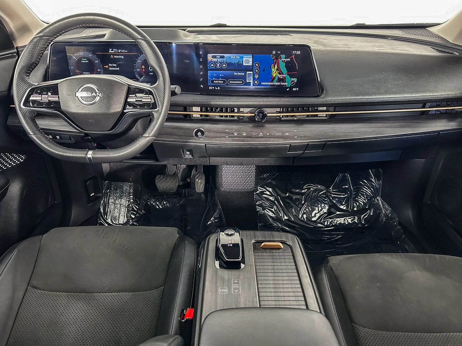 Certified Used 2024 White Nissan ENGAGE image 13