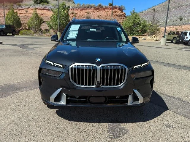 Used 2025 Black BMW xDrive40i image 2