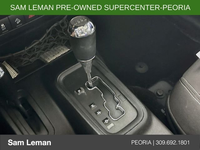 Used 2014 Gray Jeep Unlimited Sahara image 14