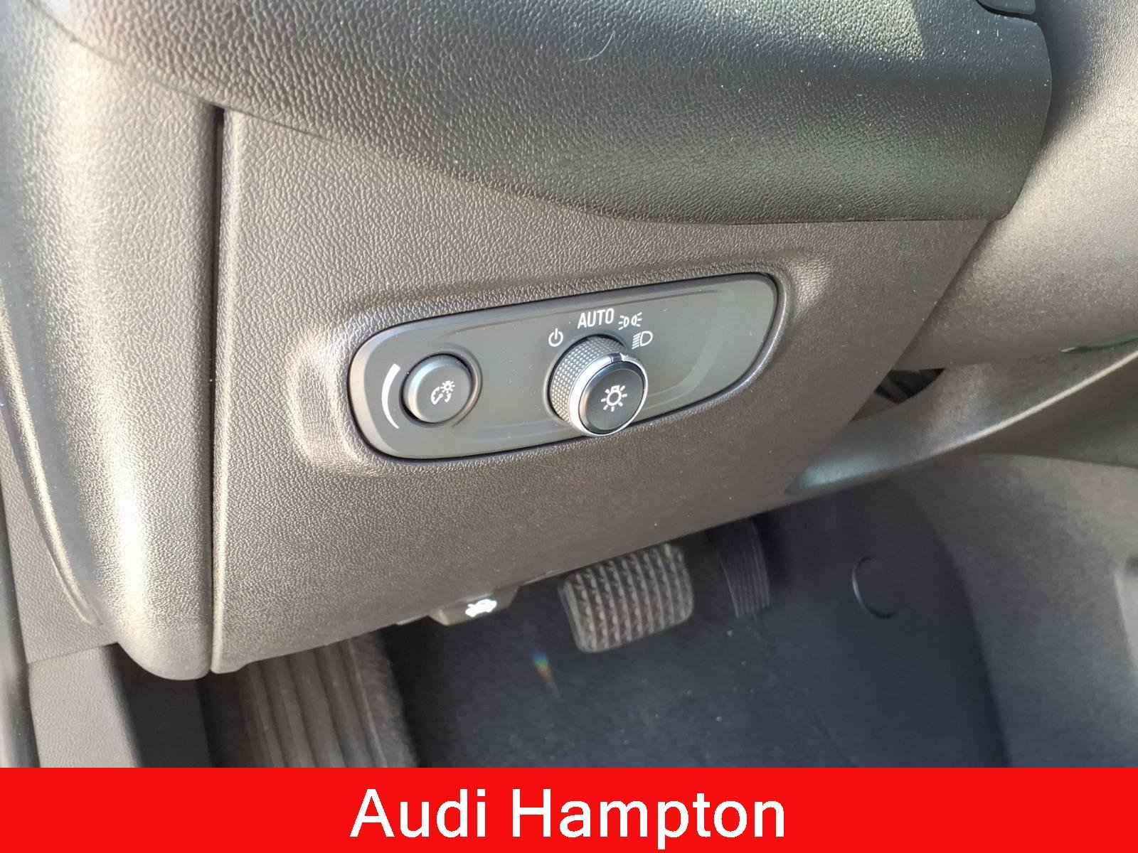 Used 2022 Blue Glow Metallic Chevrolet LT image 26