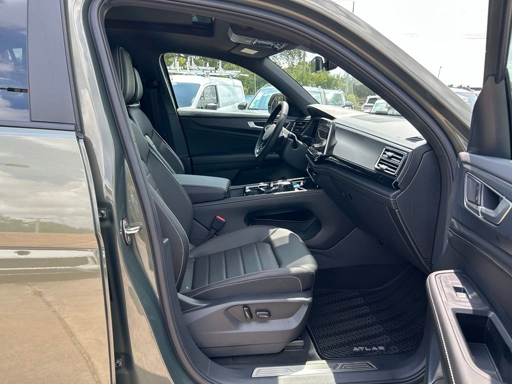 New 2026 Green Volkswagen 2.0T SEL R-Line Black image 38